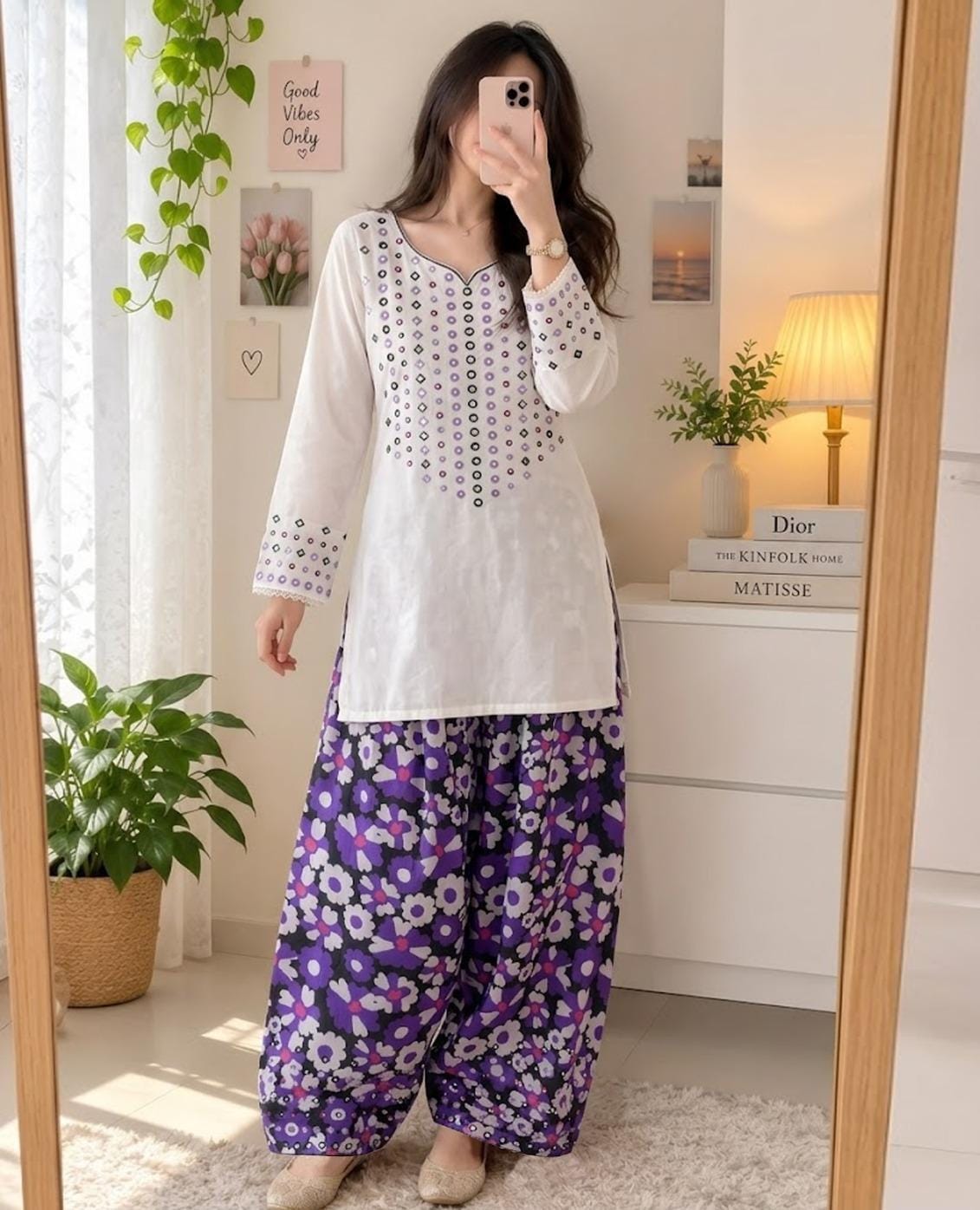 Blooming Charm – Farshi Shalwar 2pcs
